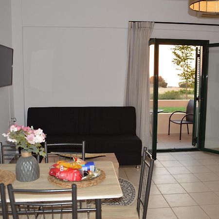 Sea Melody Apartments Stavromenos  Eksteriør billede