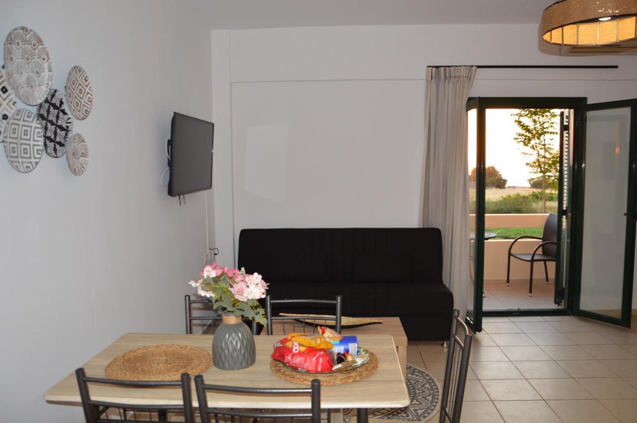 Sea Melody Apartments Stavromenos  Eksteriør billede